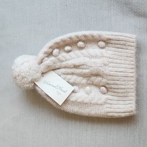 Universal Thread Cream Oatmeal Beanie Pom